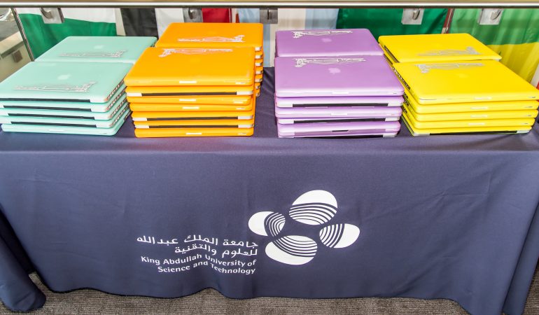 2016-03-Laptop-Donation-Prep-KAUST-Volunteers-4-770x450